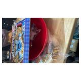 Yeti in My Spaghetti Board Game â Kids Games, Family Game, Multi-Player, Board Games for Family Night, Preschool Toys, Hand-Eye-Coordination Game, Donât Drop Yeti, Ages 4+