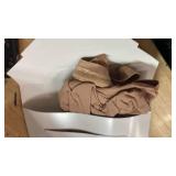 Capezio girls Hold & StretchÂ® Footed Tight - Girls Tight, Light Suntan, Large US