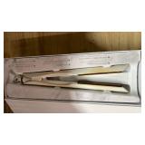 Kristin Ess 3-in-One Professional Titanium Hair Straightener Curler 2 in 1 + Beach Waver Combo for Women with Curly, Frizzy + Thick Hair - 1 1/4 Inch Dual Voltage Flat Iron + Travel Cap - 440 Degree (