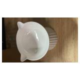 Wellbro Ceramic Raised Cat Bowlï¼Tilted Raised Cat Bowl Anti Vomit Cat Bowls for Indoor Cats Whisker Friendly Pet Feeder for Cats Puppies, Microwave and Dishwasher Safe