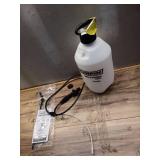 CHAPIN 16200 Home and Garden Sprayer, 2 gal Tank, 3 in Fill Opening, Poly Tank, Poly Handle