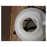 CHAPIN 16200 Home and Garden Sprayer, 2 gal Tank, 3 in Fill Opening, Poly Tank, Poly Handle