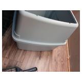 IRIS USA Large Cat Litter Box with Scatter Shield and Scoop, Open Top High Sided Cat Litter Pan, Silver