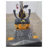 Mini Excavator ZJG-08 with Tracked Base