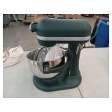 KitchenAid 5.5 Quart Bowl-Lift Stand Mixer - Retail: $399