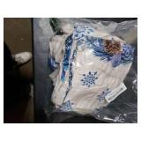 Moukeren 6 Pcs Winter Snowflake Dining Chair Covers Removable Washable Stretch Slipcovers Blue and White Chair Covers for Hello Winter Holiday Restaurant Farmhouse Kitchen Hotel Decor Supplies