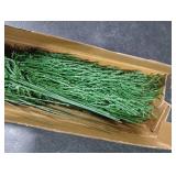 Hananona 40 Pcs Artificial Cedar Picks Faux Cedar Branches Fake Cypress Stems Plastic Pine Greenery Christmas Picks and Sprays DIY Accessories for Crafts Wreath Holiday Home Decor (40, Green)