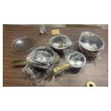 QUMIIRITY Nonstick Stainless Steel Cookware Set with Heat-resistant Gold Handles Versatile Pots and Frying Pans for Healthy Cooking and Easy Cleaning Stylish Kitchen Essential in Wine Red - Retail: $0