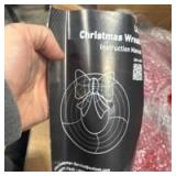 LAMPHOME 48in Pre-Lit Outdoor Christmas Wreath Decoration, 104 LED Lights Metal Holiday Decor for Home, Bow - Green/Red - Retail: $0