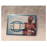 2003-04 Fleer Skybox Jerseygraphics Shawn Marion Game-Used Jersey Card #298/350