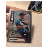 2022 Panini Mosaic George Brett Stars Baseball Card Set - 2 ct
