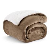 Bedsure GentleSoft Sherpa Fleece Throw Blanket Twin Size for Couch - Thick and Warm Throw for Women and Men, Soft Fuzzy Plush Twin Blanket for Winter, Camel, 60x80 Inches