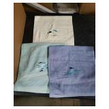 Hahafelt 3 Pack Shoal of Fish Coastal Hand Towels for Bathroom 100% Cotton Embroidered Bathroom Towels 13.78 x 29.53 Inch Soft Absorbent (White Green Blue, Fishes)