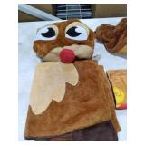 JOYIN 5 Pieces Christmas Theme Bathroom Decoration Set w/Toilet Seat Cover, Rugs, Tank Cover, Toilet Paper Box Cover and Santa Towel for Xmas Indoor Decor, Party Favors (Reindeer)