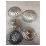 Ninehaoou 2 Pcs Metal Compote Bowl for Centerpiece Flower Holder Small Compote Vase Indoor Outdoor Flowers Fruits Plant for Christmas Wedding Home Party Decoration (Medium,Silver) - Retail: $33