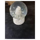 NAT & JULES Beautiful Snowy Barn Owl 6 x 4 Musical Glitter Snow Globe: Plays a Variety of Christmas Tunes including Jingle Bells & Silent Night - Perfect Accent DÃ©cor for the Holidays or Everyday, 