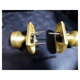 STARPY 6 Pack Pismo Doorknobs for Bath & Bedroom, Gold Interior Door Knobs with Camelot Trim, Satin Brass Door Knob with Lock