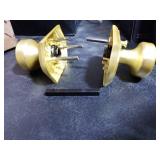 STARPY 6 Pack Pismo Doorknobs for Bath & Bedroom, Gold Interior Door Knobs with Camelot Trim, Satin Brass Door Knob with Lock