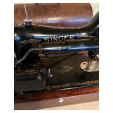 Antique Singer Sewing Machine in Case w/ Key