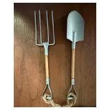 Frog Plant Waterer, Herb Markers and Book, Mini Garden Tools