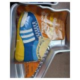 Cake Pans - Stork and More