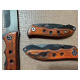 Timber Wolf Knives in Metal Case