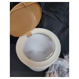 Trash can, 7Liter/1.8 Gallon Garbage can with Press top Lid, Nordic Modern Waste Basket, Plastic Trash bin Suitable for Kitchen, Bathroom, Bedroom, Living Room, Office, Outdoor, Dog Proof Trash can, R