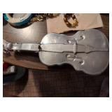 MCM Mount Vernon Ware Aluminum Violin-Shaped Silent Butler