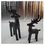 2 Set Modern Christmas Decor Neutral Christmas Reindeer Decor Resin Deer Statues Figurines Elk Statues for Neutral Modern Living Room Bedroom Office Bookshelf Desk Ornaments(Black, Small) - Retail: $3