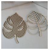 2 Pcs Wooden Rattan Palm Tree Wall Decor Monstera Leaf Wooden Boho Art Tropical Plant Rattan Wall Decor for Home Bathroom(Wood Color). A  LITTLE  DIRTY. - Retail: $10