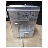Insignia Portable Ice Maker Model NS-IMP26SL0