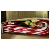 12 Pack Outdoor Solar Christmas Decorations, 180 Bright LED Solar Candy Cane Christmas Lights 8 Lighting Modes, Waterproof Outside Xmas Decorations with Lantern Decor Lights for Pathway Yard Garden