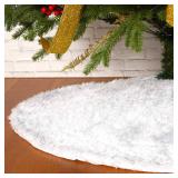 Sattiyrch Faux Fur Christmas Tree Skirt 36\",White Xmas Decorations for 6ft Christmas Tree (White, 36in)