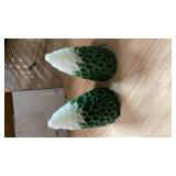 MTLEE 2 Pcs Christmas Tree Shaped Candles Large White Green Xmas Wax Scented Candles 2.5 x 5.5 inch Snow Tree Shaped Candle for Christmas Holiday Table Decoration