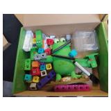 hand2mind Numberblocks Blockzee Balance Activity Set, ï»¿61 MathLink Cubes, Balance Scale, Educational Math Manipulatives, Numbers for Toddlers, Preschool Learning Activities, Birthday Gifts for Ki