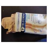 Truform 20-30 mmHg Compression Stockings for Men and Women, Knee High Length, Closed Toe, Beige, X-Large