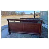 Traditional Wood king bed