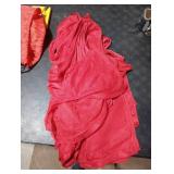 LTHYTY 10 Pack Scrimmage Vest/Team Training Jerseys/Sports Pinnies/Practice Jerseys/Soccer Bibs with Carry Bag Red