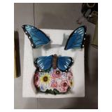 Linkax Butterfly Gifts for Women Mom Grandma Sister, Grandma Christmas Gifts, Butterfly Statue Solar Lights Outdoor Garden Decor for Outside Yard Patio Balcony Front Porch Home Decorations Ornaments