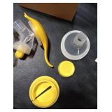 Medela Manual Breast Pump Kit