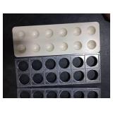 Gerrii 2 Sets Ravioli Mold Extra Large Ravioli Maker Press 12 Holes 1.5 Inch Round Russian Dumplings Making Kit Square Double Dumplings Cutter Pastry Wheel Cutter Pasta Tools for Kitchen