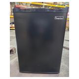 Magic Chef 17.5 in. W 2.6 cu. ft. Mini Refrigerator in Black - Retail: $139