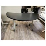 Hun Mobile table Desk with Black Base