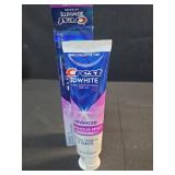 Crest 3DWhite Advanced Teeth Whitening Toothpaste, Luminous Mint, 3.7 oz