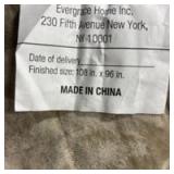 RECYCO Luxury Velvet Quilt Set King Size Bedding Sets, Ultra Soft Velvet Comforter Set, Lightweight Channel Box Stitch Oversized Bedspread Coverlet for All Season, with 2 Pillow Case Shams, Beige - Re