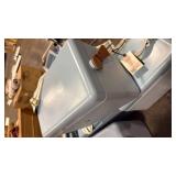 Hard-Sided 16can/11qt Portable Cooler Light Blue - Hearth & Handâ¢ with Magnolia - Retail: $50