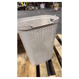 Mind Reader 60L Slim Laundry Hamper  Lid  Ventilated  Plastic  17.25 L x 13.75 W x 23.5 H  Ivory (no lid, small crack on bottom still usable) - Retail: $57
