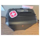 $99 SwissGear 8018 Expandable Hard Shell Carry-On Luggage with Spinner, BLA