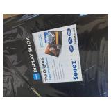 Sooez Heavy Duty Binder with 18x24 Sleeves, 30 Sheet Protectors