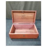 Lane Cedar Storage Box from Green-Lamb Furniture